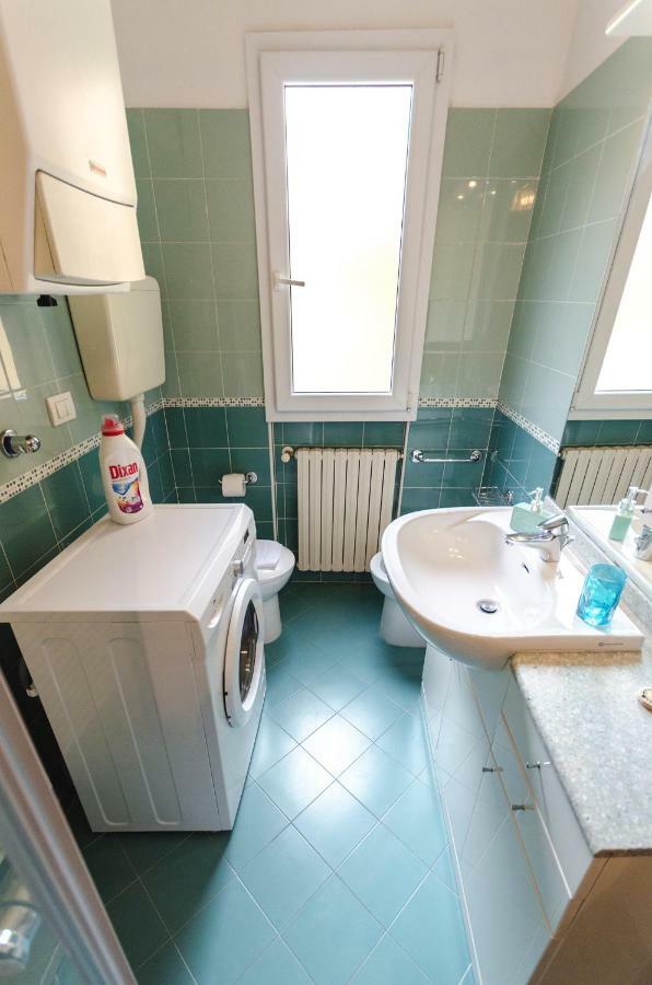 Petroni Apartment ボローニャ エクステリア 写真
